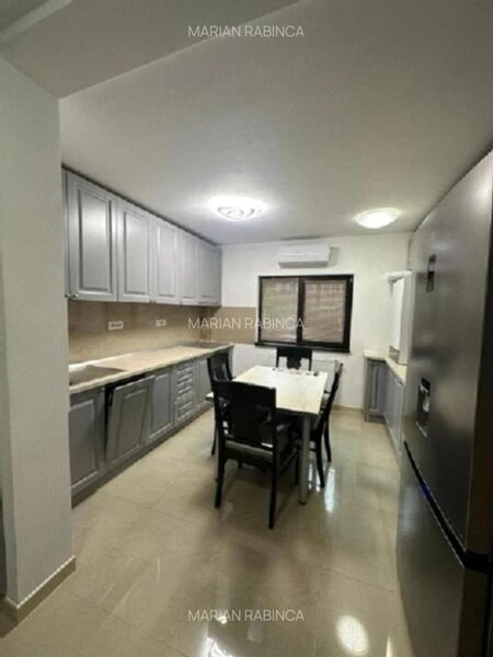 13 Septembrie, 3 camere 76 mp,