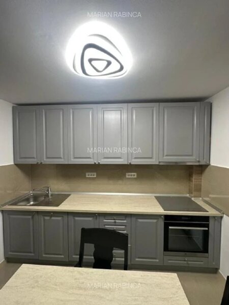 13 Septembrie, 3 camere 76 mp,