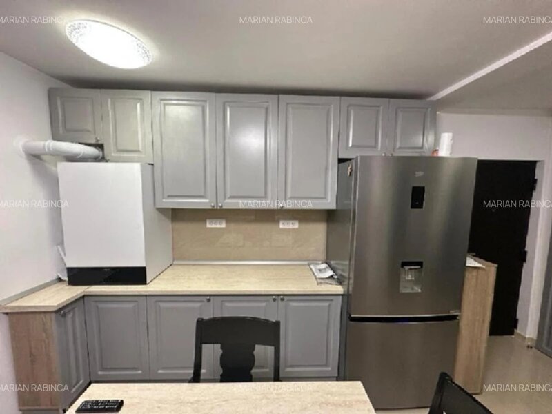 13 Septembrie, 3 camere 76 mp,