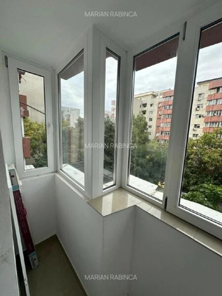 13 Septembrie, 3 camere 76 mp,