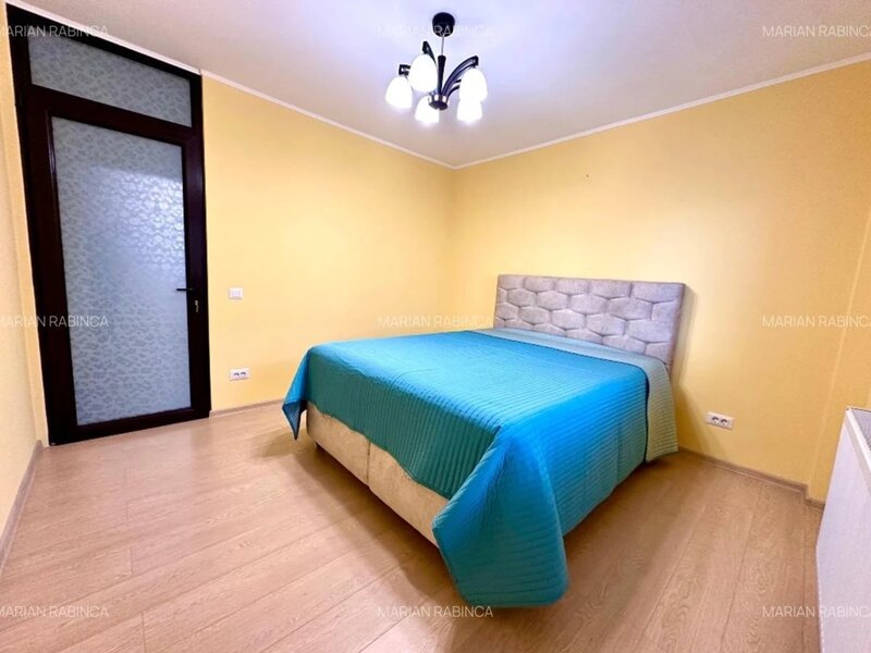 13 Septembrie, 3 camere 76 mp,