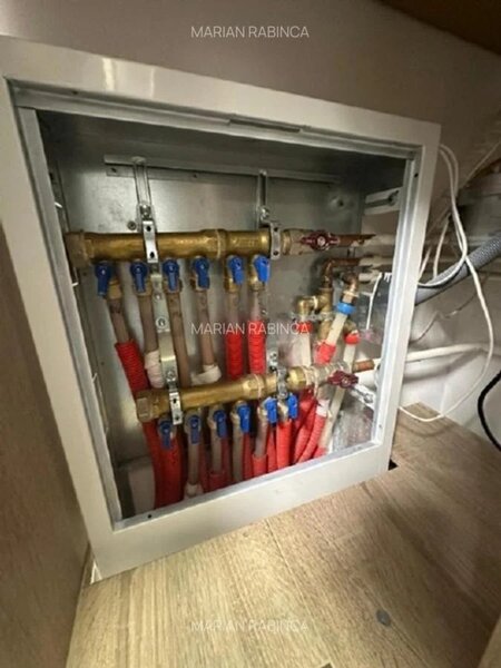 13 Septembrie, 3 camere 76 mp,